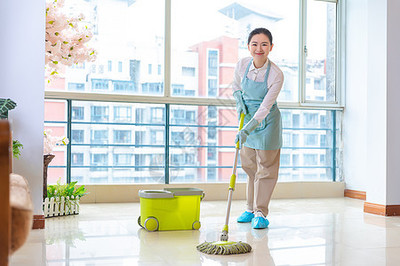 巧借清洁之艺，女性家政保洁拖地全攻略
